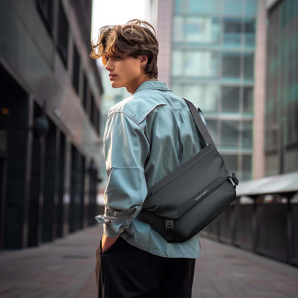 HK Water Repellent Messenger B - Tablet Shoulder Bag avaliação e preço
